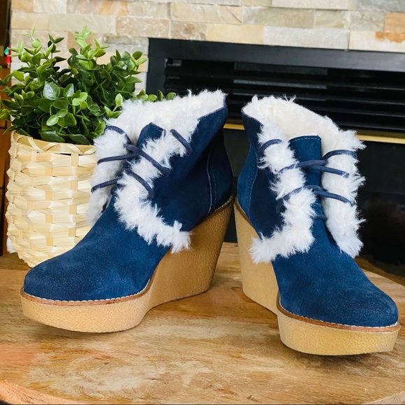 Navy Gap Suede & Shearling Gwen Ankle Boots Sz 6 - Picture 2 of 6